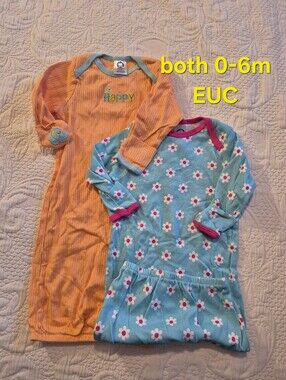 Gerber girls 0-6 months nightgown set VGUC